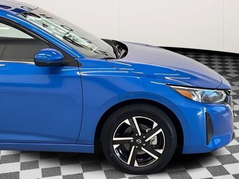 Used 2025 Nissan Sentra SV FWD image 7