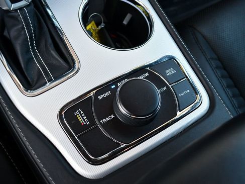 Used 2018 Jeep Grand Cherokee SRT AWD/4WD image 55