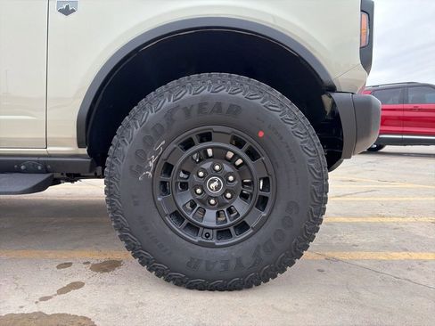 New 2026 Ford Bronco Big Bend w/ Black Diamond Package AWD/4WD image 32