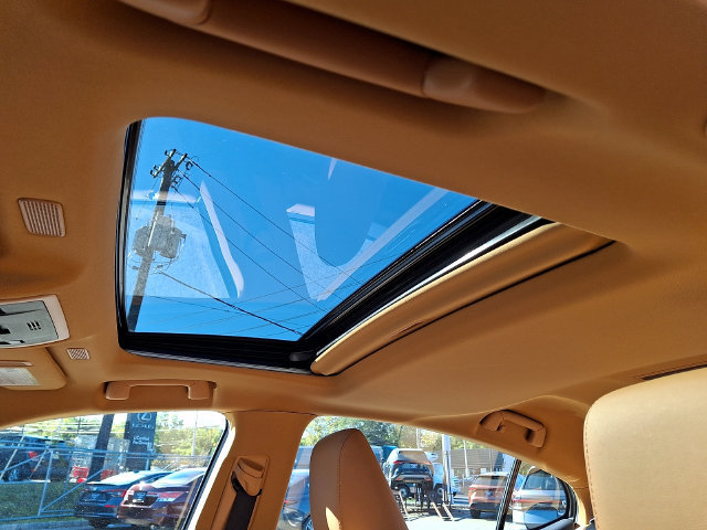 Used 2023 Lexus ES 350 w/ Premium Package FWD image 15
