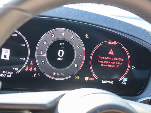 Used 2025 Porsche Cayenne image 22