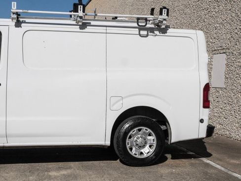 Used 2018 Nissan NV 2500 SV w/ Navigation Package image 18