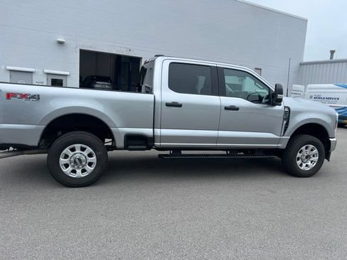 Used 2024 Ford F250 XLT AWD/4WD image 10
