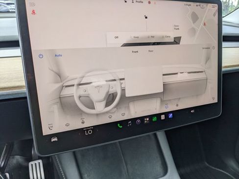 Used 2022 Tesla Model Y Performance AWD/4WD image 26