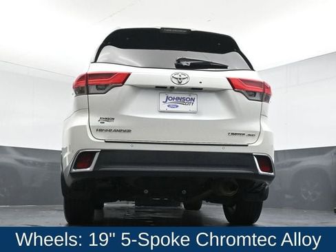 Used 2019 Toyota Highlander Limited image 34