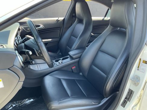 Used 2014 Mercedes-Benz CLA 250 image 18