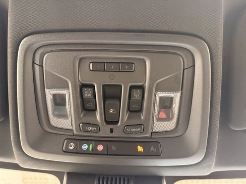 Used 2024 GMC Sierra 2500 AT4 w/ AT4 Premium Plus Package image 56