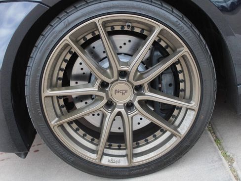 Used 2012 BMW M3 Convertible w/ Premium Pkg image 27