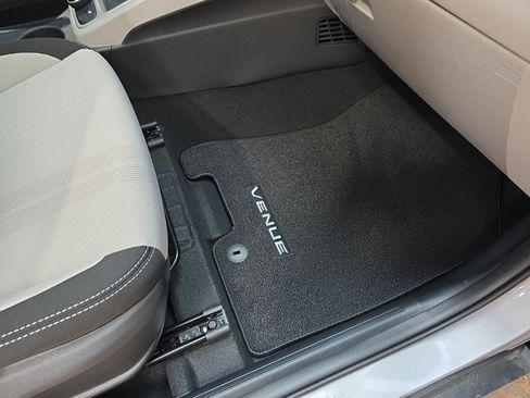 New 2026 Hyundai Venue SEL image 10