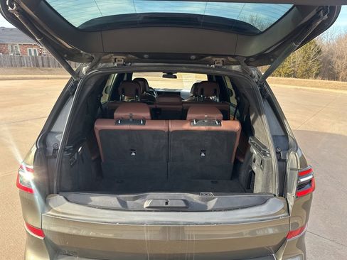 Used 2023 BMW X7 xDrive40i w/ M Sport Package image 36