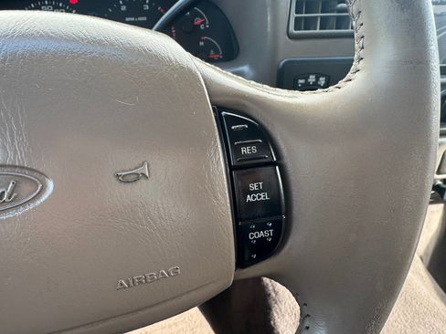 Used 2002 Ford F350 Lariat image 24