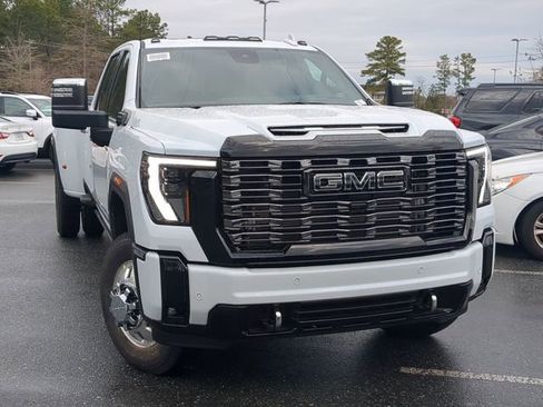 New 2026 GMC Sierra 3500 Denali Ultimate image 3