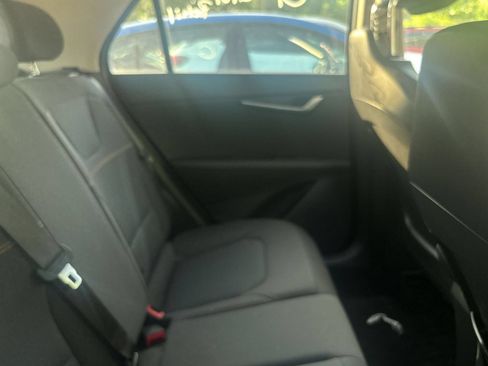 Used 2026 Kia Niro LX FWD image 9