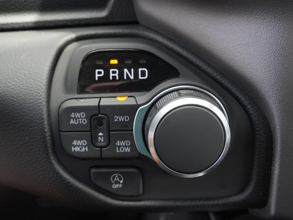New 2026 RAM 1500 Big Horn AWD/4WD image 23