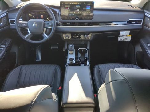 New 2026 Mitsubishi Outlander SEL FWD image 16