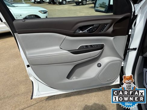 Used 2021 GMC Acadia SLT w/ Preferred Package FWD image 6