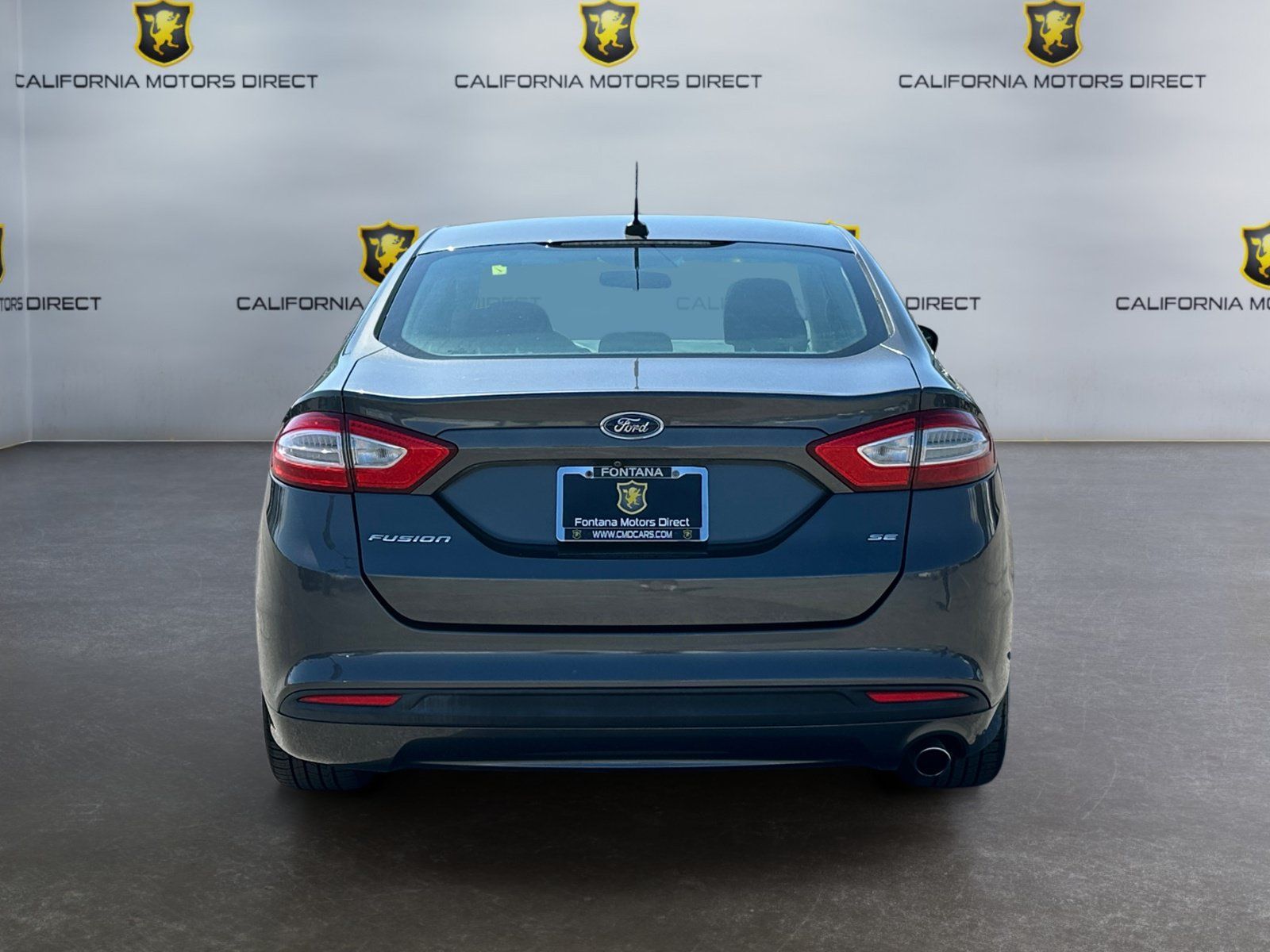 Used 2016 Ford Fusion SE FWD image 4