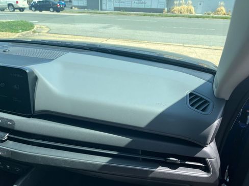 Used 2025 Kia K4 LXS FWD image 37