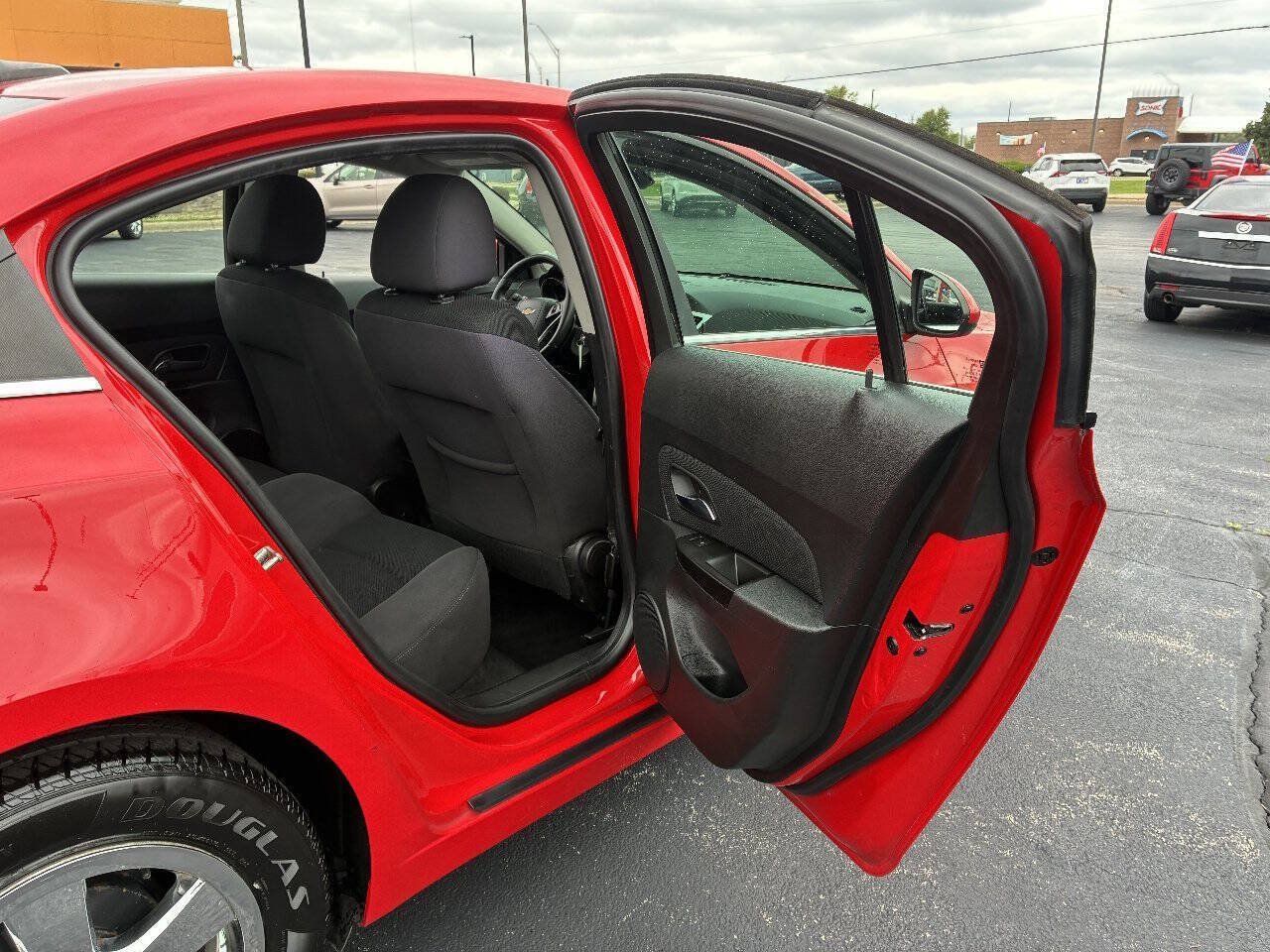 Used 2014 Chevrolet Cruze LT FWD image 20