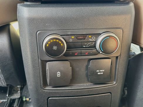 Certified 2023 Ford Explorer Limited w/ Limited Technology Package RWD image 27