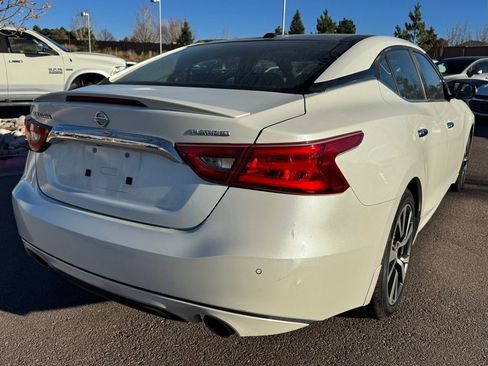 Used 2017 Nissan Maxima Platinum w/ Interior Lighting Package image 6