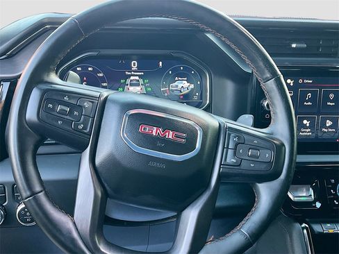 Used 2024 GMC Sierra 1500 AT4 w/ Technology Package image 10