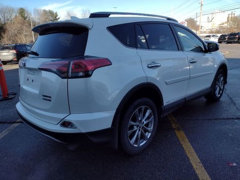 Used 2018 Toyota RAV4 Limited image 4