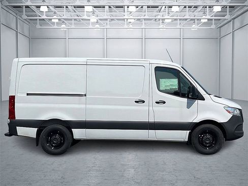New 2025 Mercedes-Benz Sprinter 2500 image 4