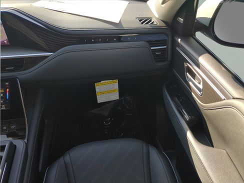 New 2026 INFINITI QX80 Luxe w/ Cargo Package image 11