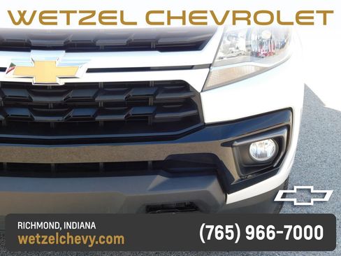 Used 2022 Chevrolet Colorado LT w/ LT Convenience Package RWD image 12
