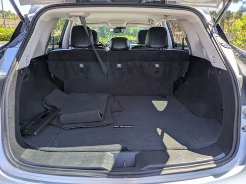 Used 2023 Nissan Murano SV image 31