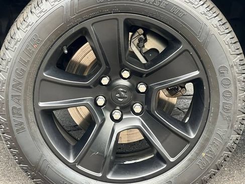 Used 2021 RAM 1500 Big Horn AWD/4WD image 10