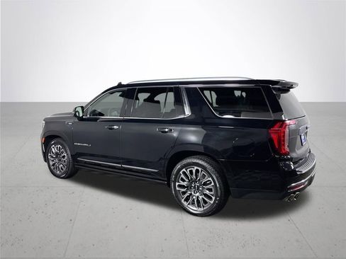 Used 2023 GMC Yukon Denali Ultimate AWD/4WD image 8