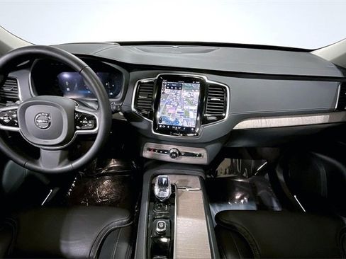 Certified 2023 Volvo XC90 B6 Ultimate image 17