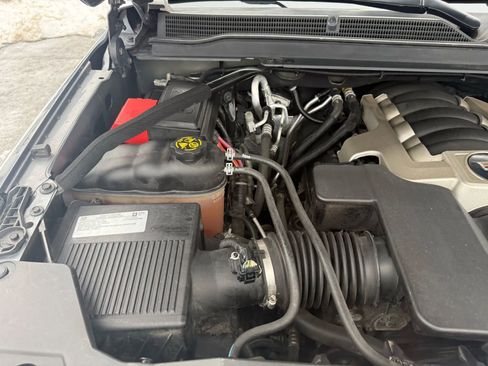 Used 2019 Cadillac Escalade Luxury image 70