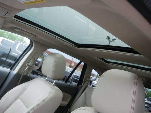 Used 2014 Ford Edge SEL w/ Equipment Group 205A AWD/4WD image 16