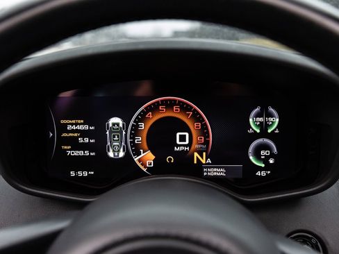 Used 2019 McLaren 570S Spider image 3