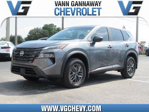 Used 2026 Nissan Rogue S FWD image 1