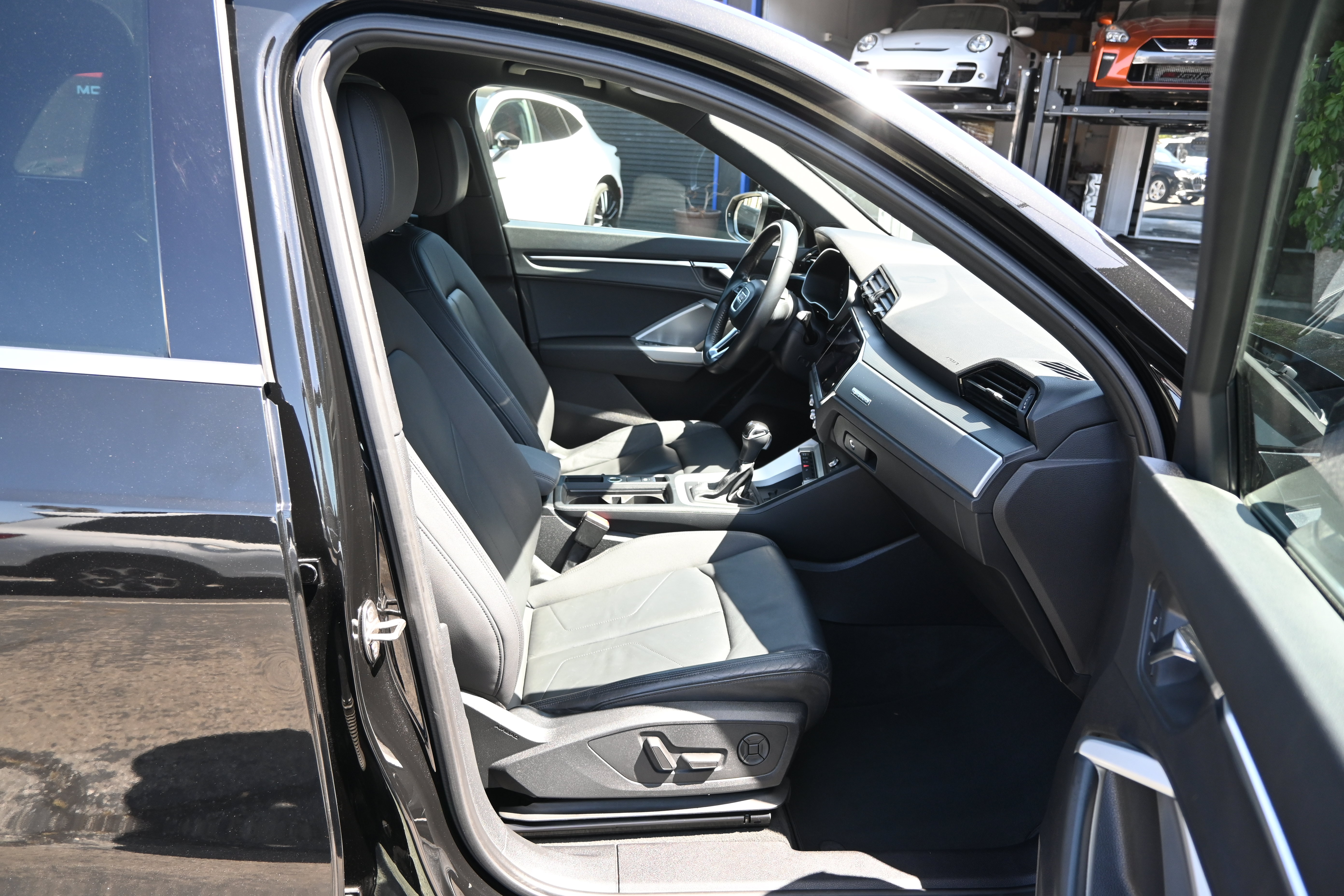 Used 2020 Audi Q3 2.0T Premium Plus w/ Premium Plus Package AWD/4WD image 51