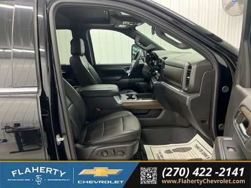 Used 2024 Chevrolet Silverado 3500 High Country AWD/4WD image 15
