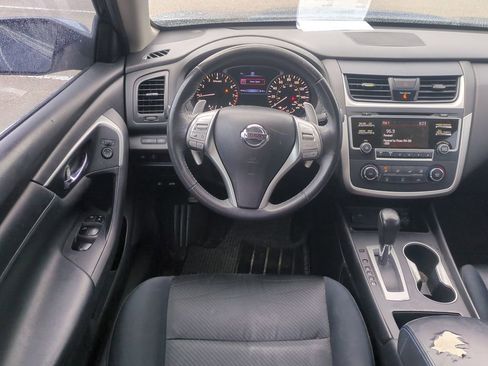 Used 2017 Nissan Altima 2.5 SR FWD image 16