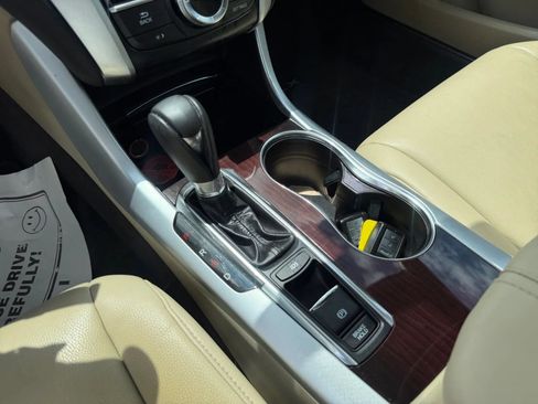 Used 2016 Acura TLX FWD image 24
