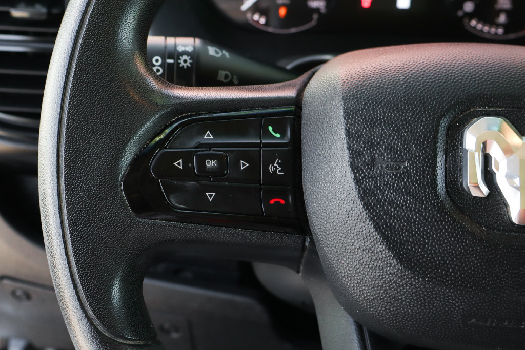 Used 2025 RAM ProMaster 2500 FWD image 24