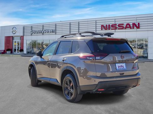 New 2026 Nissan Rogue SV AWD/4WD image 8