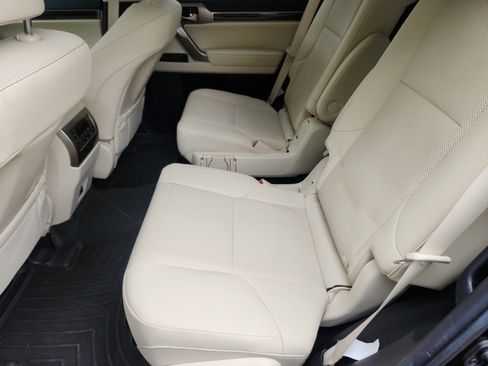 Used 2020 Lexus GX 460 Premium AWD/4WD image 17