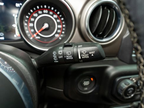 Used 2020 Jeep Wrangler Unlimited Rubicon image 29