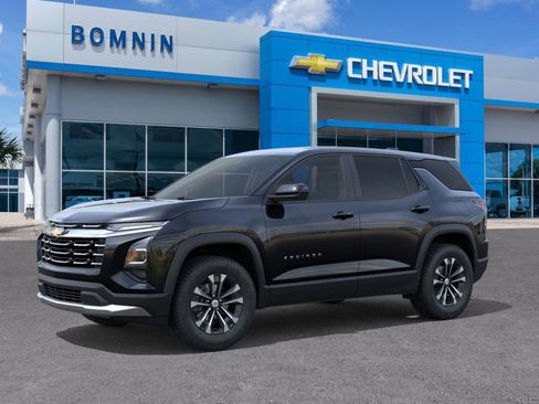 New 2026 Chevrolet Equinox LT image 2