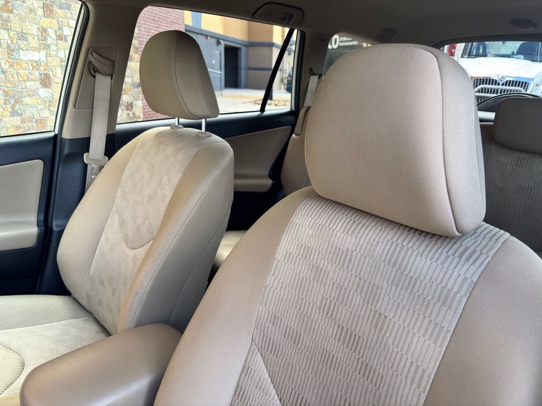 Used 2010 Toyota RAV4 4WD V6 image 38