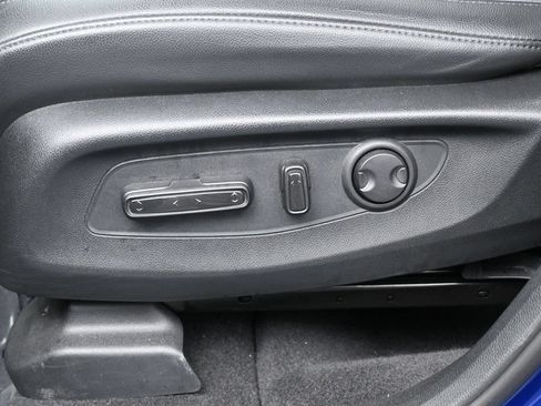 Used 2024 Honda CR-V EX-L image 12