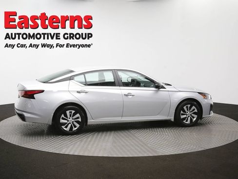 Used 2024 Nissan Altima 2.5 S FWD image 42